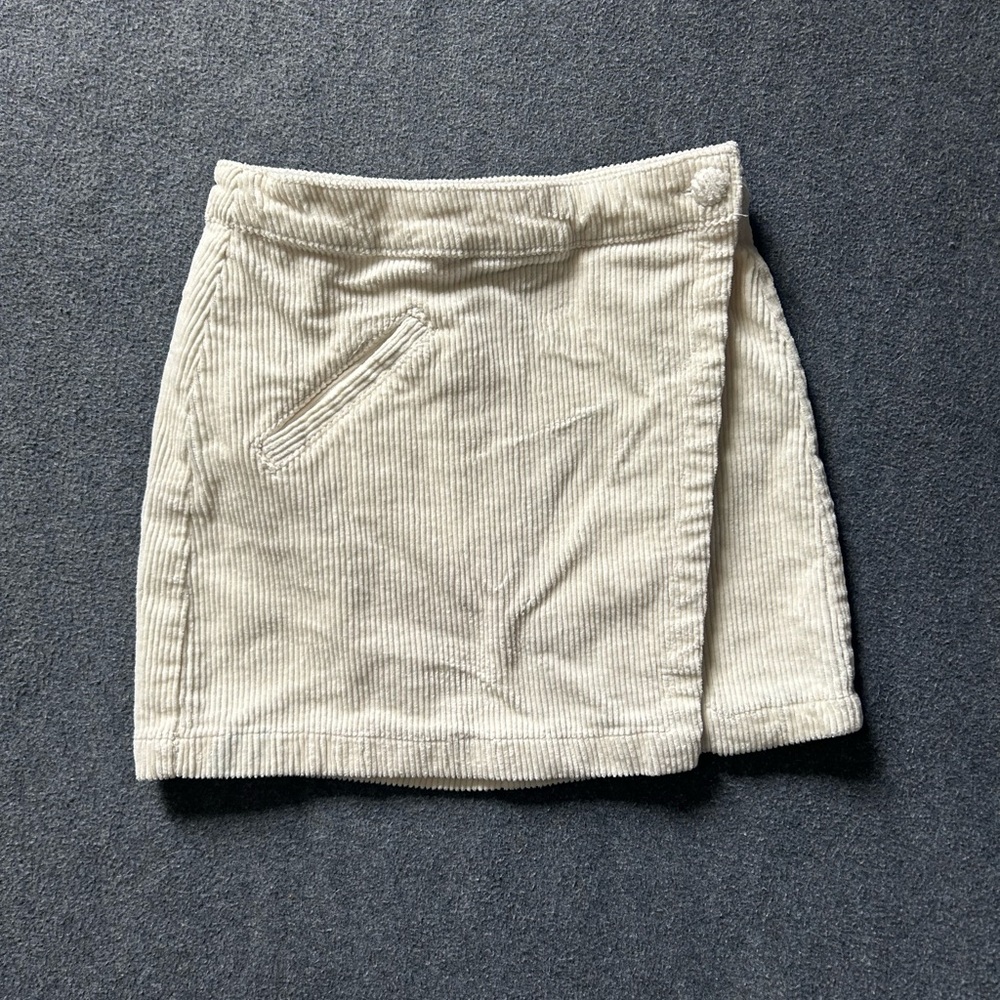 Forever 21 Ribbed White Corduroy Mini Skirt